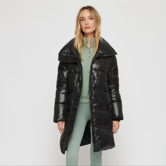 Dynamite Mid Length City Puffer - Picture 1 of 4